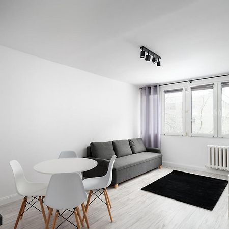 Wierzbno Modern Apartment 华沙 外观 照片